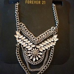 NEW Forever 21 Stunning Fashion Statement Necklace